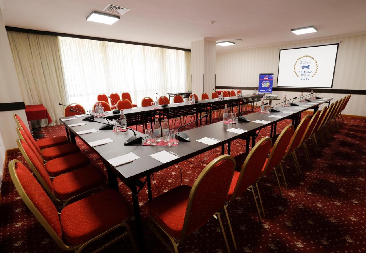 Ani Plaza Hotel Yerevan Ngoại thất bức ảnh