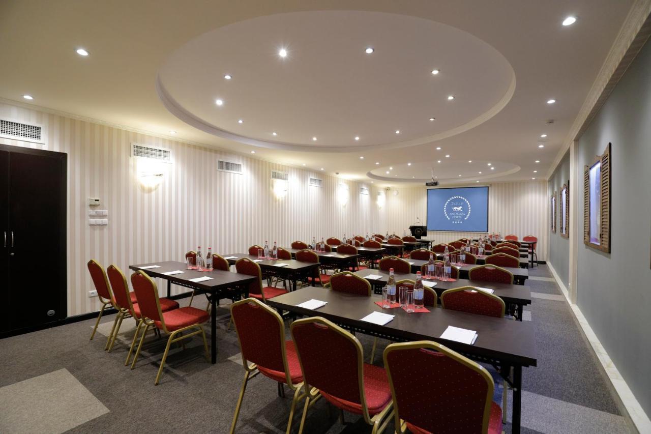 Ani Plaza Hotel Yerevan Ngoại thất bức ảnh