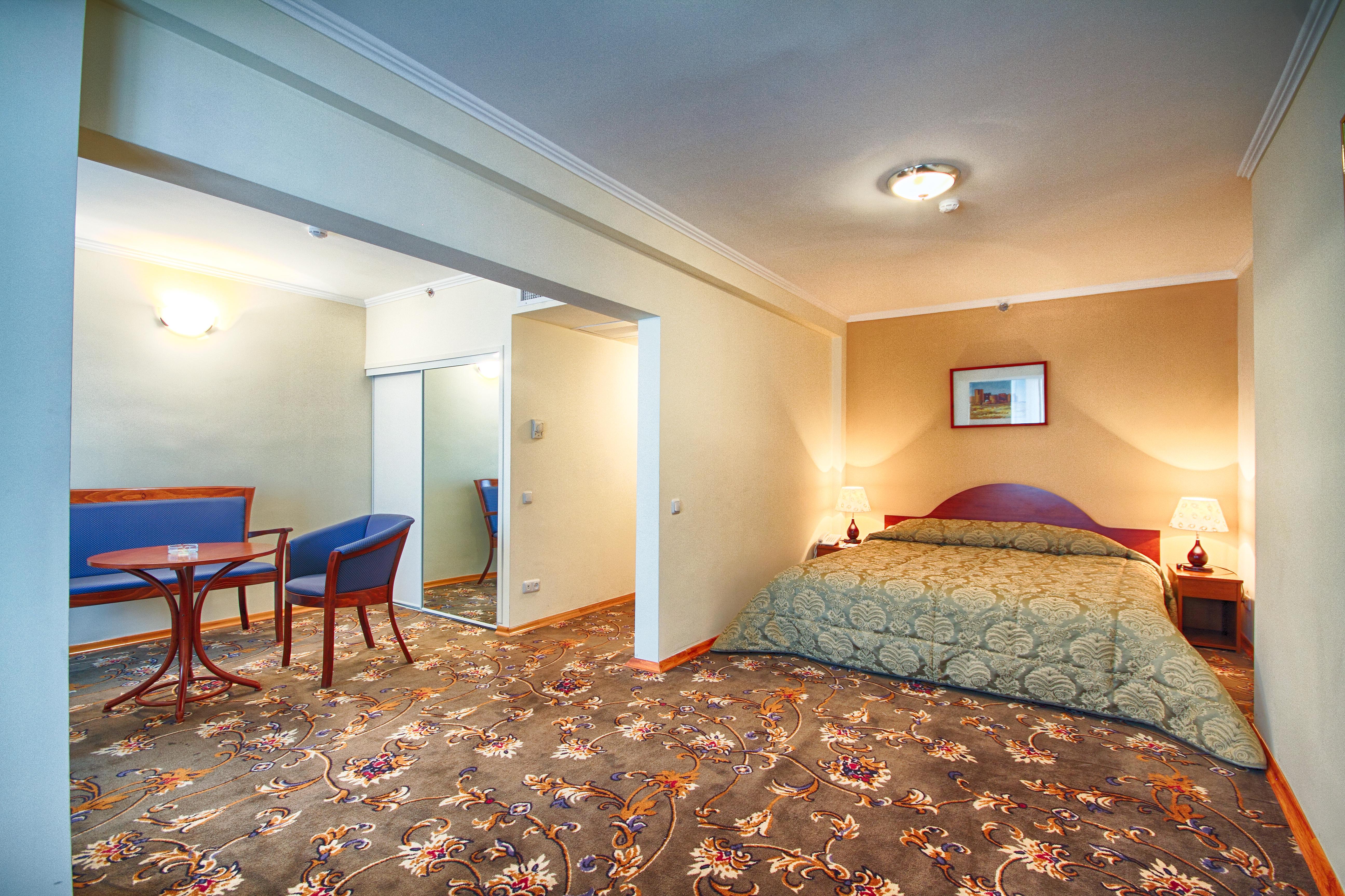 Ani Plaza Hotel Yerevan Ngoại thất bức ảnh