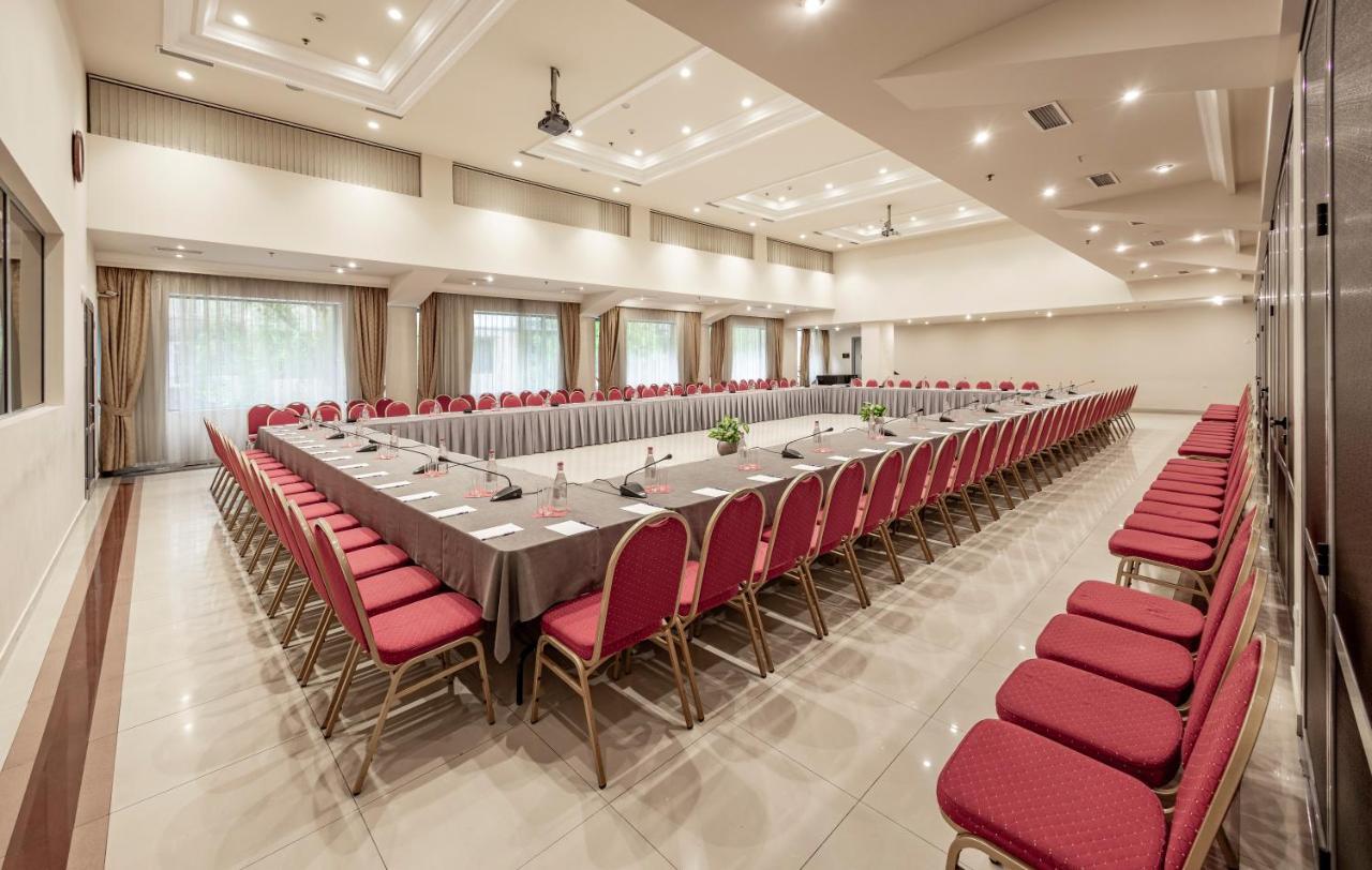 Ani Plaza Hotel Yerevan Ngoại thất bức ảnh