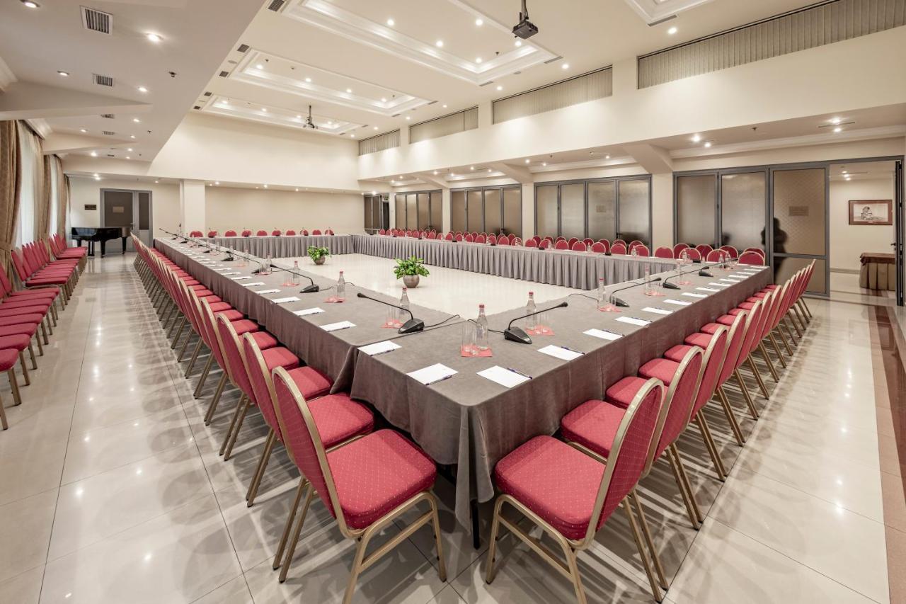 Ani Plaza Hotel Yerevan Ngoại thất bức ảnh