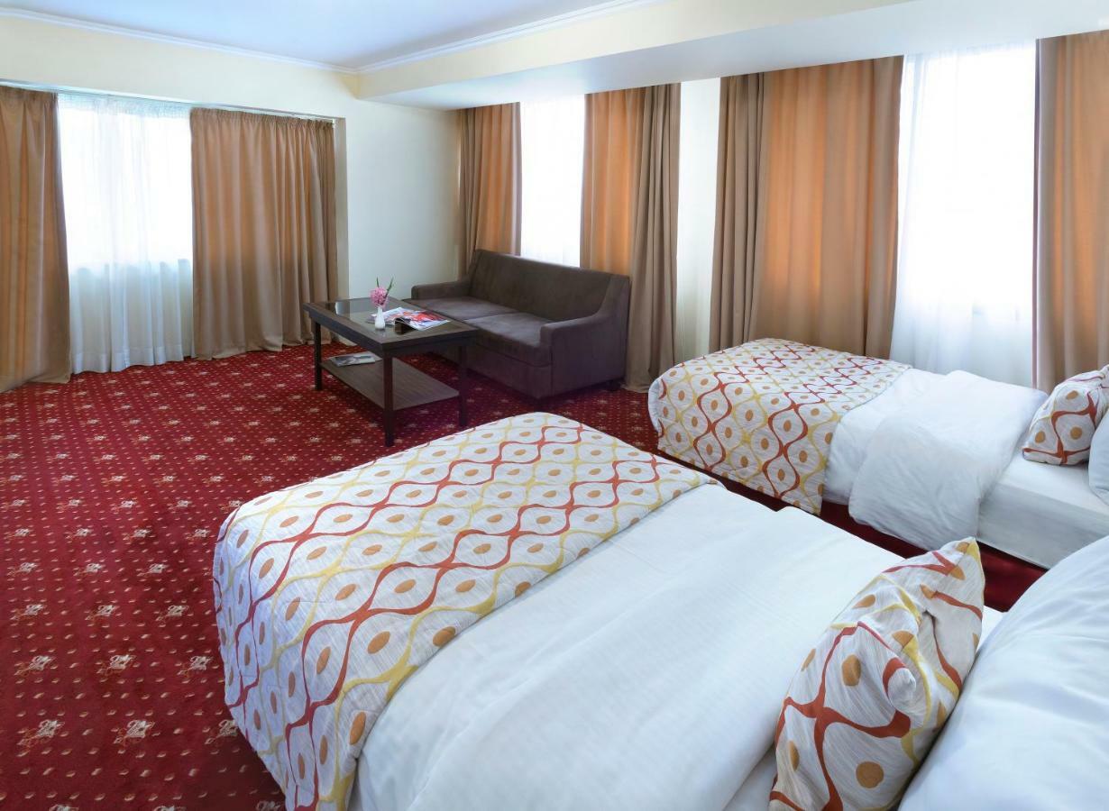 Ani Plaza Hotel Yerevan Ngoại thất bức ảnh