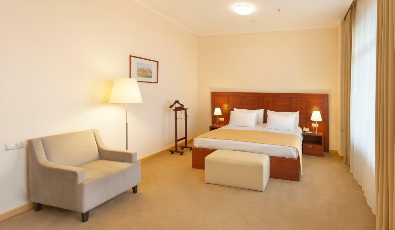 Ani Plaza Hotel Yerevan Ngoại thất bức ảnh