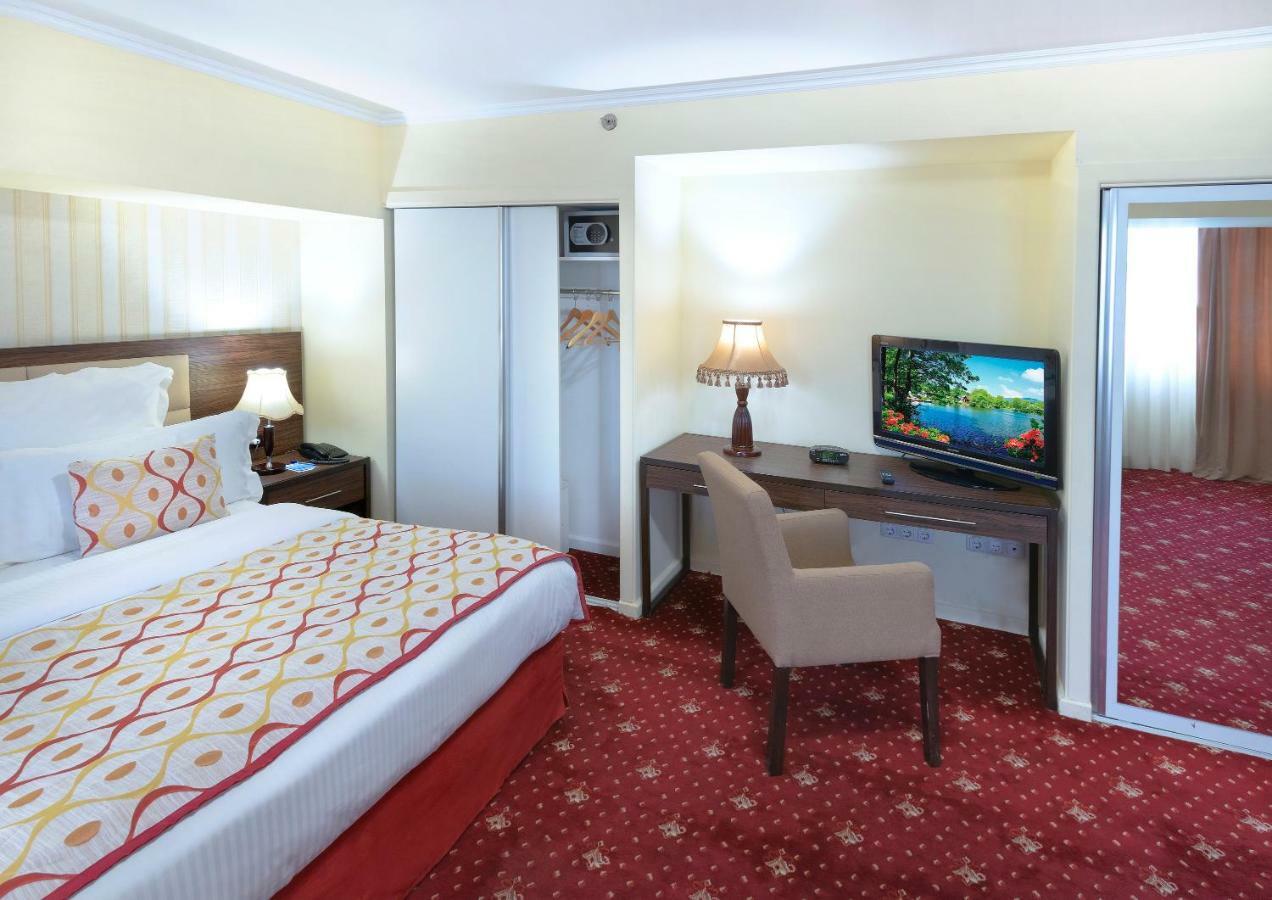 Ani Plaza Hotel Yerevan Ngoại thất bức ảnh